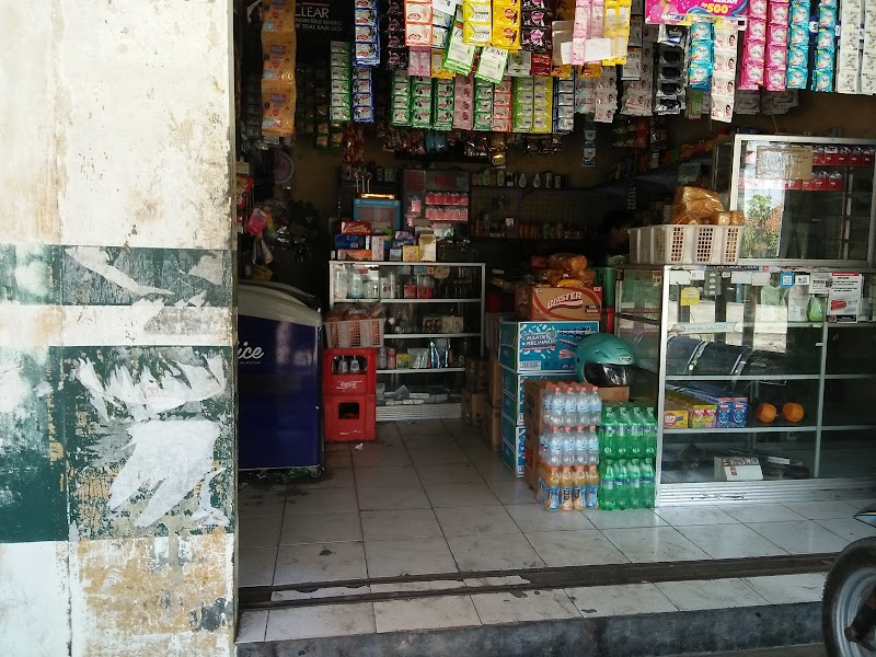 Flores di Jantung Cilacap: Tempat Belanja Serba Ada yang Tak Pernah Mengecewakan